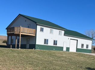 18899 242nd Rd #2, Atchison, KS 66002