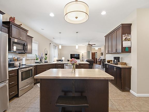 5th image of 2481 Mondavi Blvd