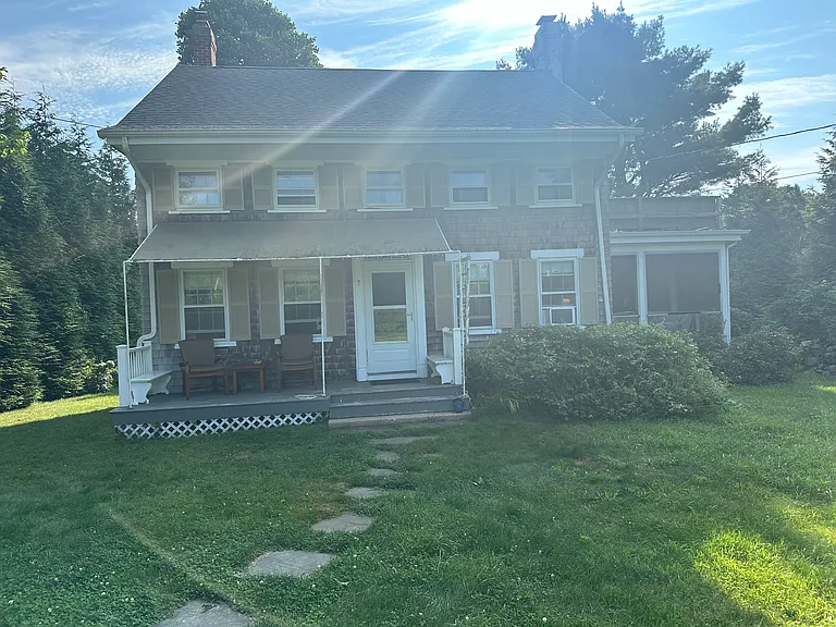 Grinnell Rd — Photo 1