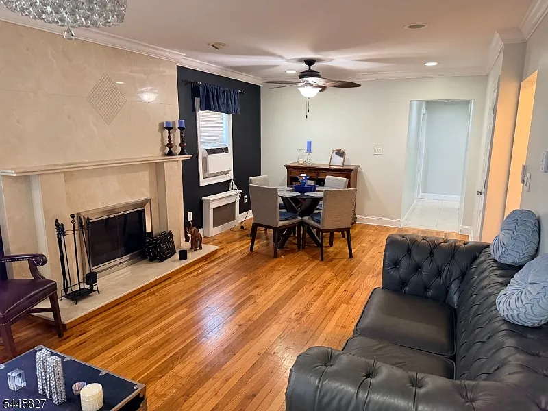 3 bed, 2.5 bath, $3,600 — Photo 3