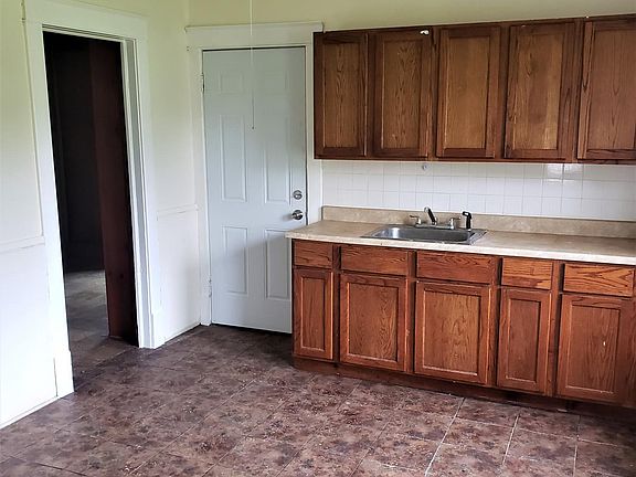 2nd image of 2209 Welch Ave