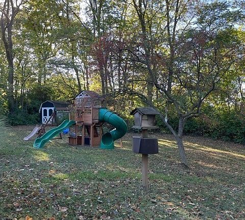 4th image of 1790 Parker Dr