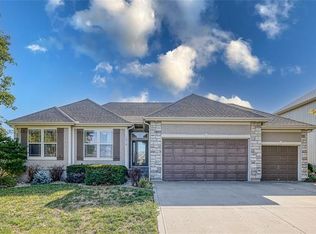 1210 Wiltshire Blvd, Raymore, MO 64083