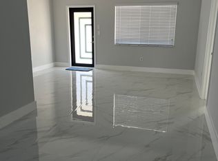 6735 SW 28th St, Miami, FL 33155