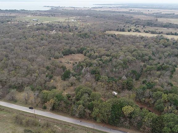 4th image of 602 SE County Road 2240