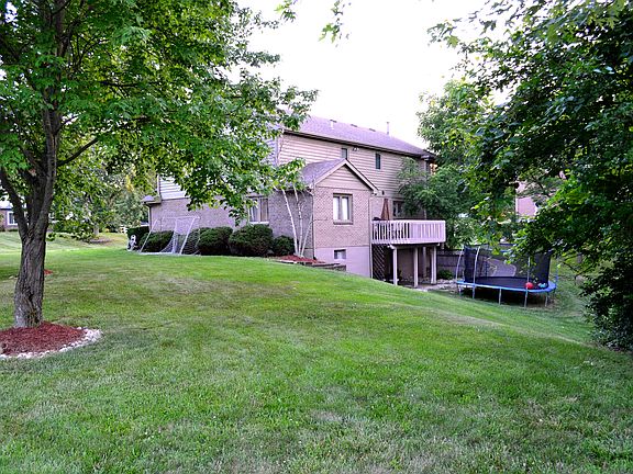 3rd image of 7352 Cascade Dr