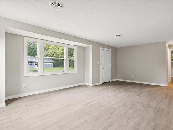 2nd image of 3409 Barbee Dr