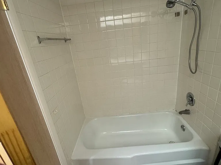 3030 Roberts Dr #5 — Photo 6