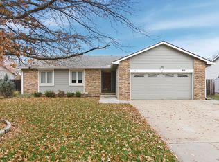 821 N Covington St, Wichita, KS 67212