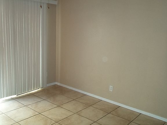 5th image of 10077 Fine Fern St