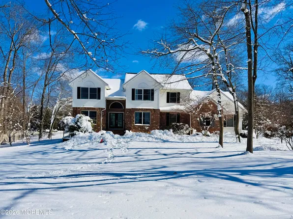 4 Roxbury Lane, Manalapan, NJ 07726