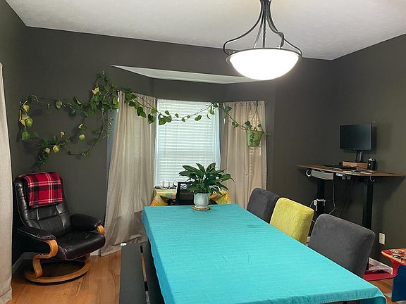 3rd image of 2316 Miami Village Dr