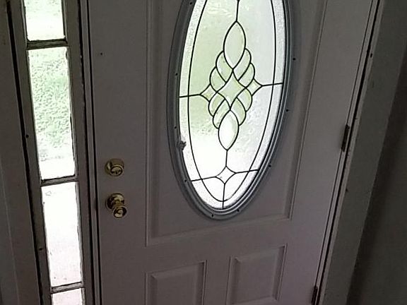 2nd image of 112 Chestnut St Floor 2