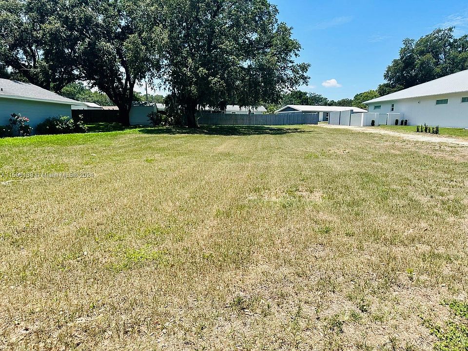 1st image of 612 W Lake Summit Dr