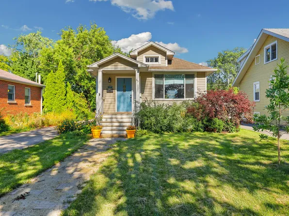 45 N Princeton Ave, Villa Park, IL 60181
