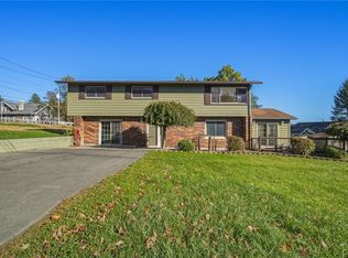 715 2nd St, Liverpool, NY 13088