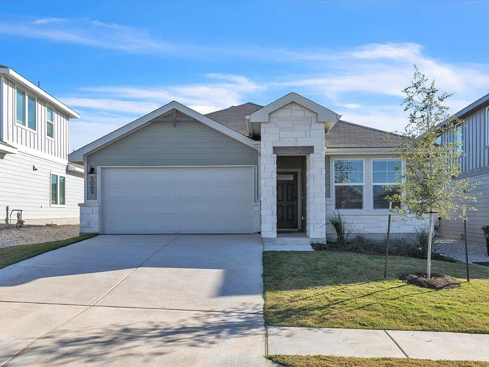 5009 Hazelnut Ln