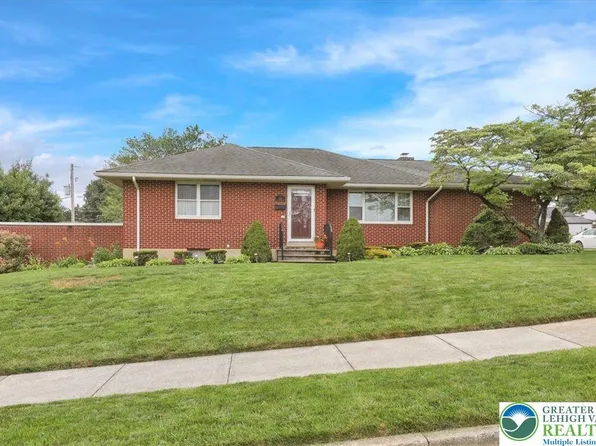 438 Windsor St, Whitehall, PA 18052