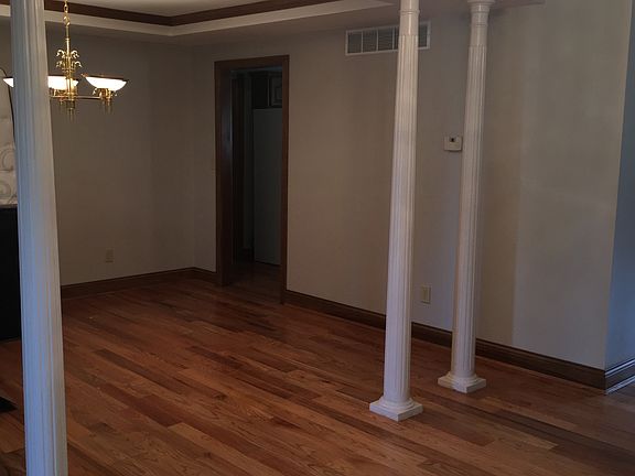 5th image of 7099 Walnut Creek Dr