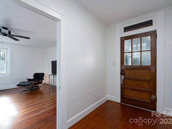 5th image of 346 N Depot St
