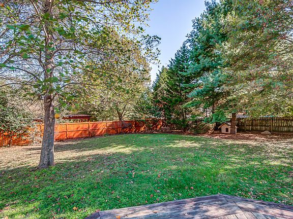 Fully Fenced Back Yard