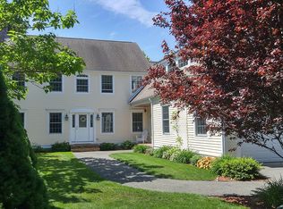 67 Spinnaker Dr, Mashpee, MA 02649