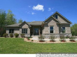 4850 Valhalla Dr, Saint Paul, MN 55129