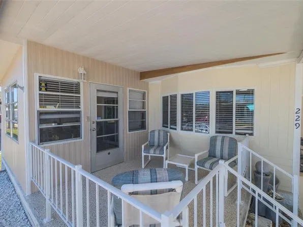 229 DIXIE, TARPON SPRINGS, FL 34689