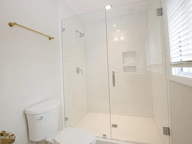 131 Racquet Ln — Photo 34