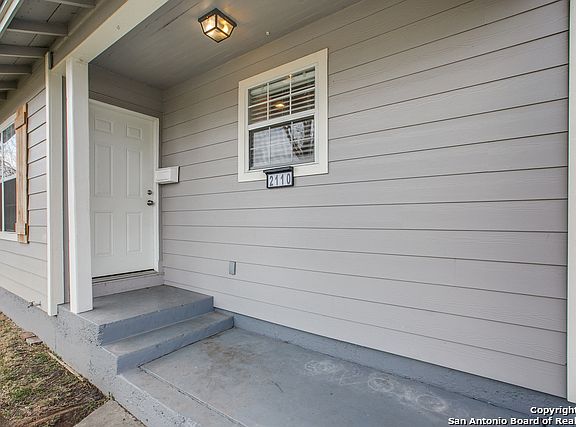 3rd image of 2110 Waverly Ave