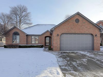 54748 Waubay Dr, Macomb, MI, 48042