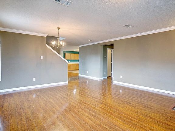 5th image of 608 Jewelflower Dr