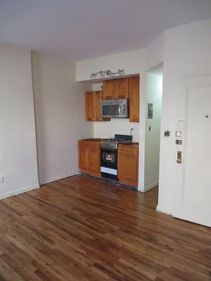 Rented by Bohemia Realty Group | media 16