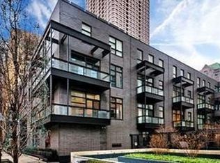 1005 N Dearborn St, Chicago, IL 60610