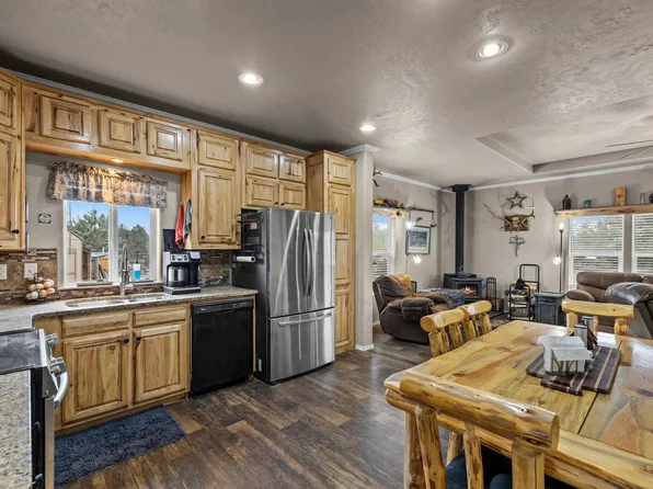 7944 SW Sandy Pl, Terrebonne, OR 97760