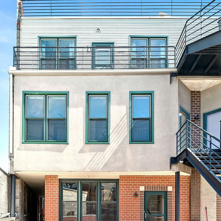 1st image of 2840 N Lincoln Ave APT F
