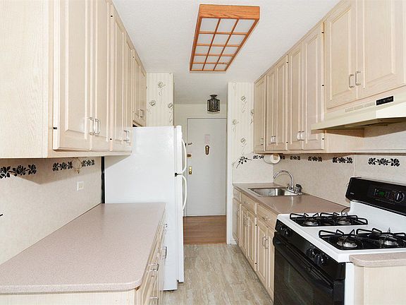 4th image of 290 W 232nd St APT 10B