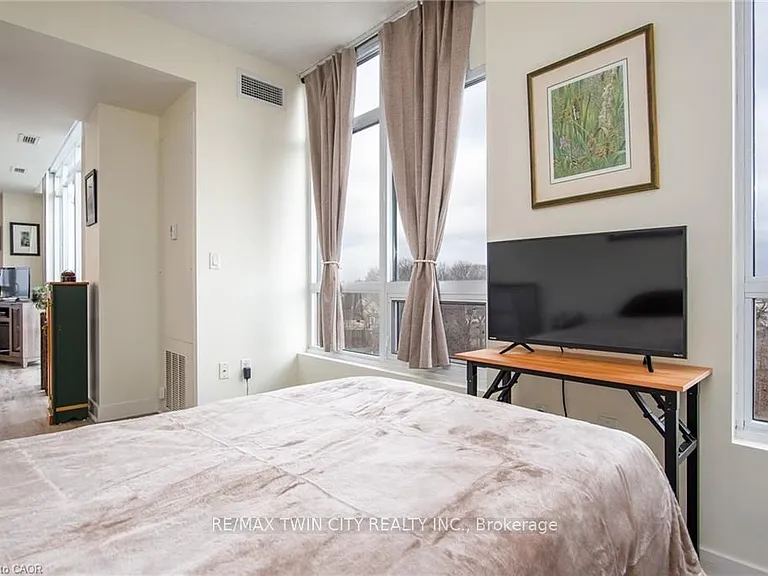 150 Water St N #803 — Photo 19