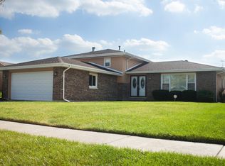 4123 Cambridge Cir, Country Club Hills, IL 60478