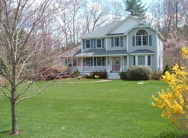 1st image of 23 Woodbine Dr
