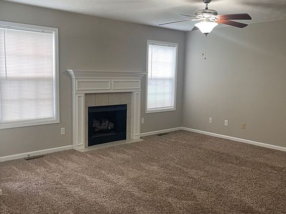2nd image of 221 Hanover Ct