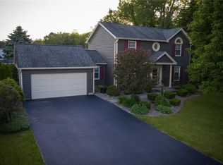 103 Footprint Cir, Liverpool, NY 13088