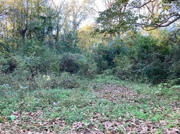 14 Milton Rd, Sumter, SC 29150