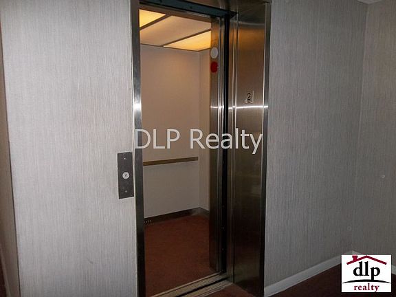 4th image of 1501 Ridgewood Ave Ste 201B