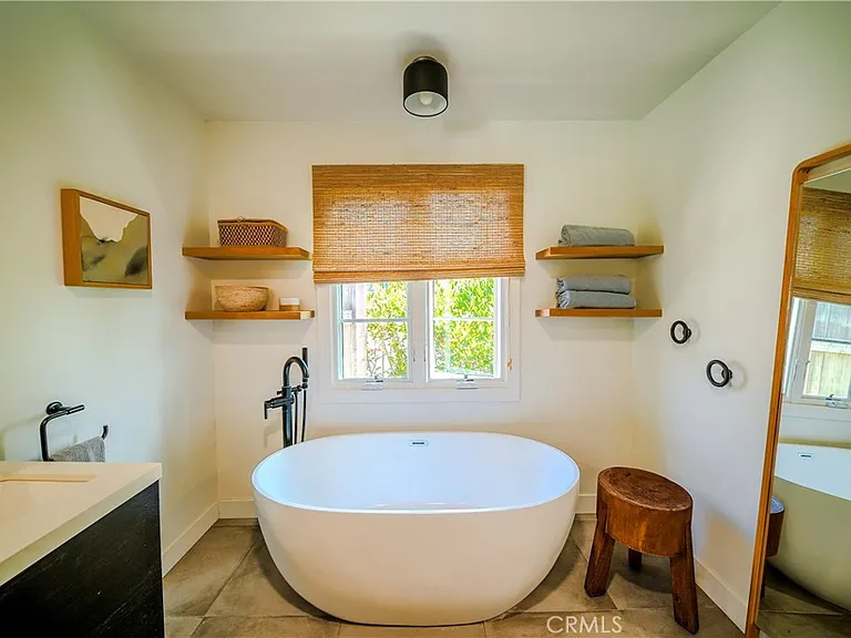 843 La Vista Dr — Photo 22