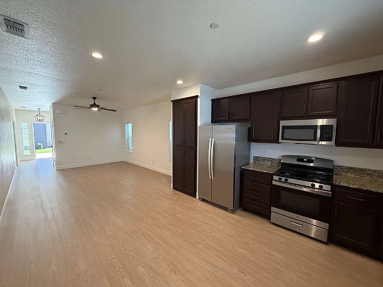 5062 Palisade Ave — Photo 7