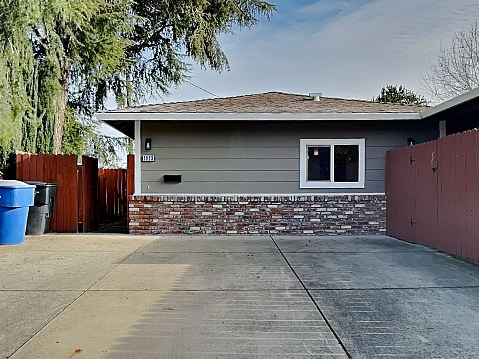 1st image of 1025-1029 Woodshire Way #1023WO