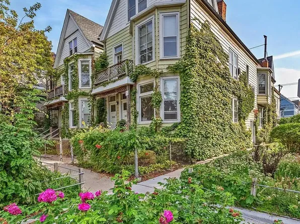 2701 N Magnolia Ave #1, Chicago, IL 60614