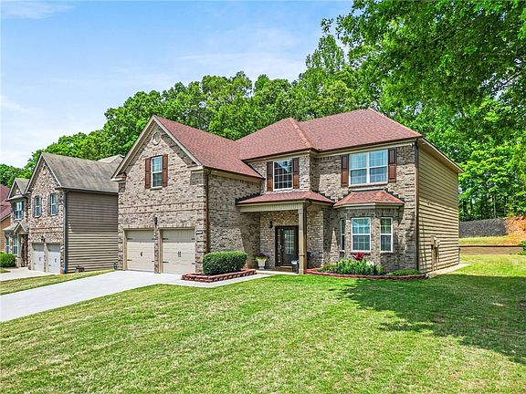 3rd image of 3920 Margaux Dr