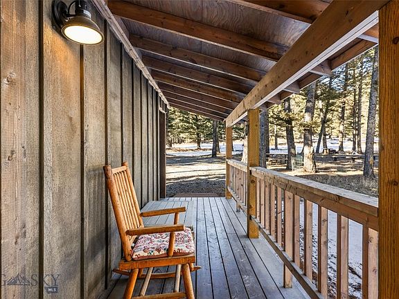 3rd image of 588 Upper Cottonwood Rd